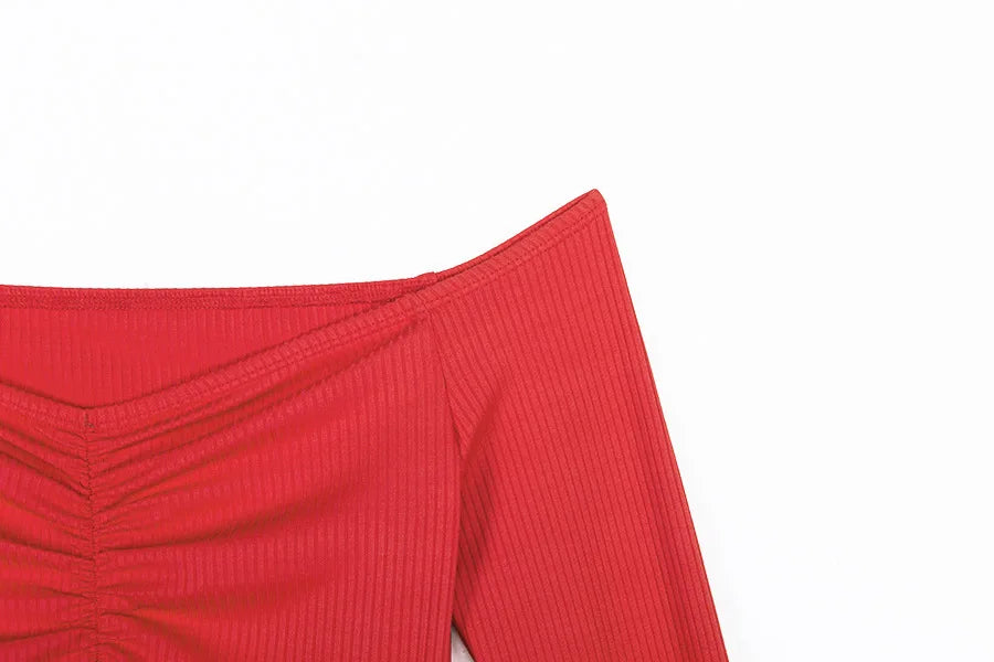 Off-Shoulder Stretch Tee – Streets to the Club