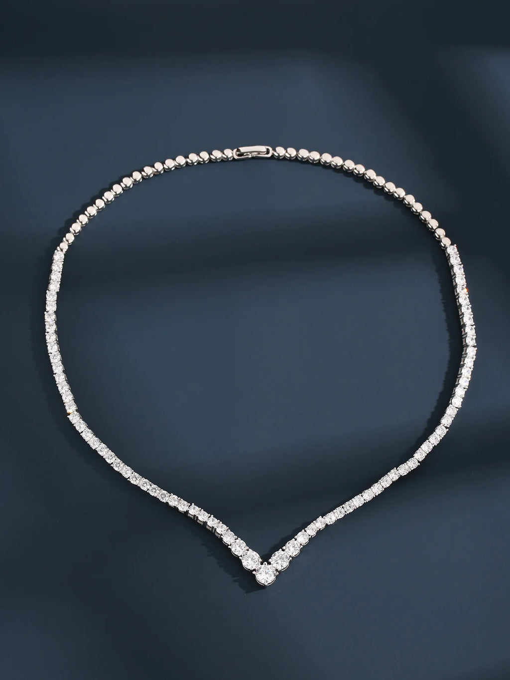European and American New Personalized S925 Silver Zircon Necklace, Simple Necklace, Female Niche Design Sense