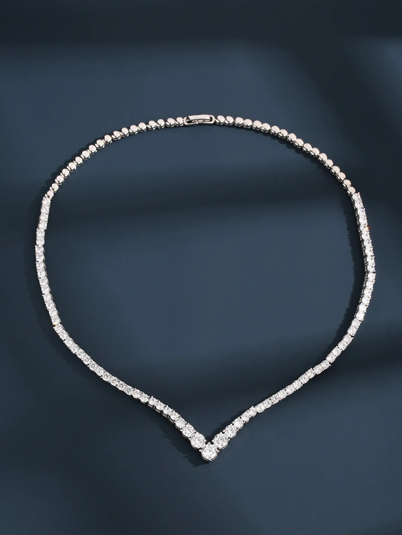 European and American New Personalized S925 Silver Zircon Necklace, Simple Necklace, Female Niche Design Sense