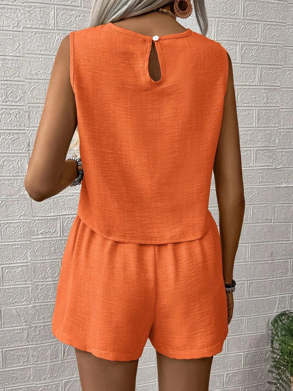 Women's Sleeveless Top & Shorts Set – Solid Color Casual Summer 2-Piece