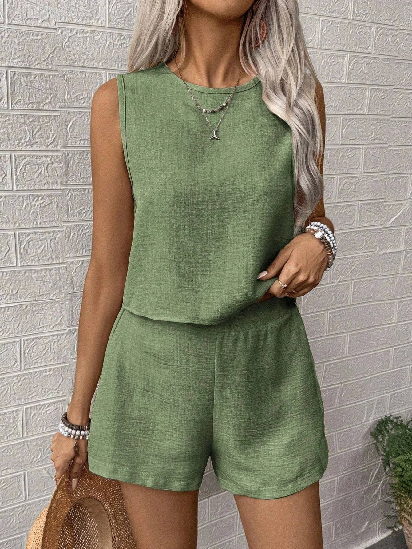 Women's Sleeveless Top & Shorts Set – Solid Color Casual Summer 2-Piece