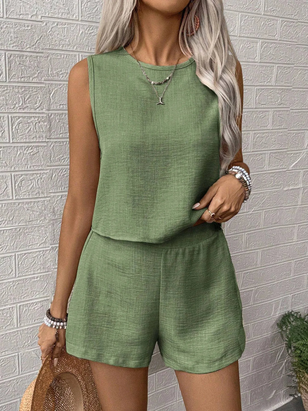 Women's Sleeveless Top & Shorts Set – Solid Color Casual Summer 2-Piece