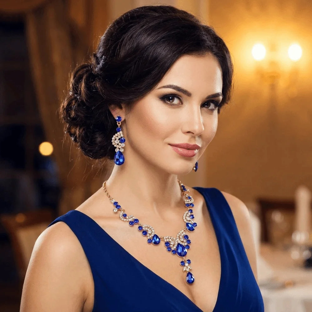 Luxury Rhinestone Jewelry Set Elegant Shiny Necklace Earrings Set Adjustable Waterdrop Pendant Wedding Bridal Accessories
