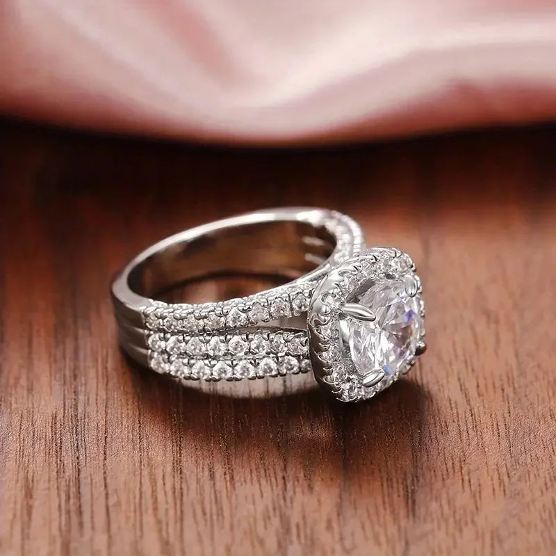 Light luxury classic 925 sterling silver square moissanite ring as a jewelry gift for women's engagement party