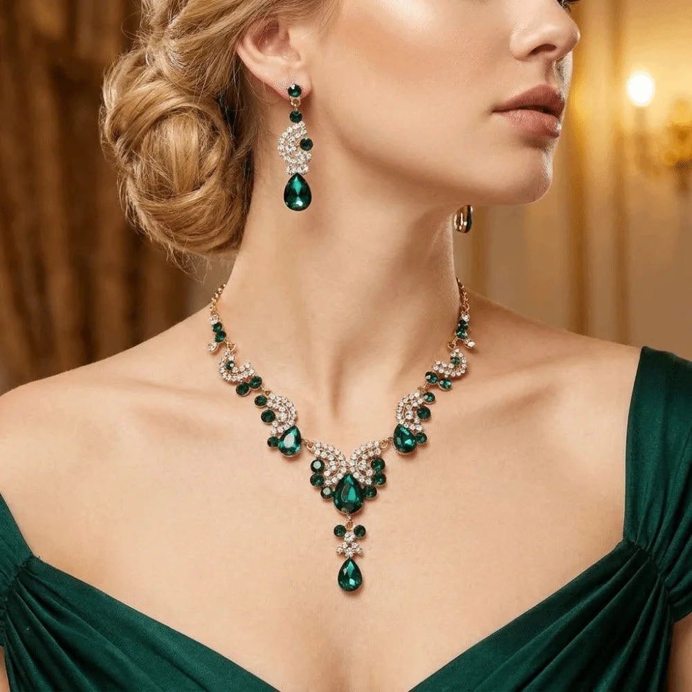 Luxury Rhinestone Jewelry Set Elegant Shiny Necklace Earrings Set Adjustable Waterdrop Pendant Wedding Bridal Accessories