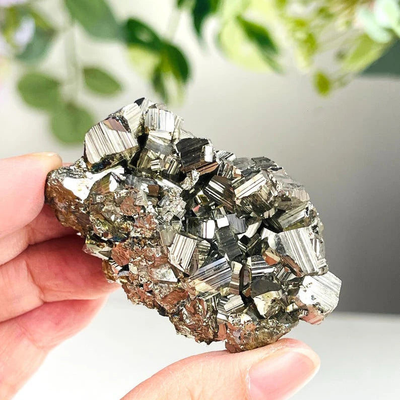 10-200g 1 Pcs AAAA+ Grade Natural Pyrite Rough Stone, Irregular Chalcopyrite Ore Rock Mineral Sample Raw Material Mineral deco