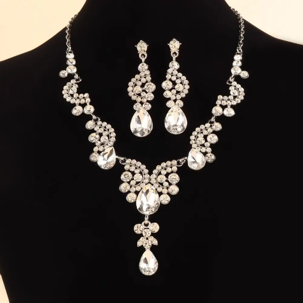 Luxury Rhinestone Jewelry Set Elegant Shiny Necklace Earrings Set Adjustable Waterdrop Pendant Wedding Bridal Accessories