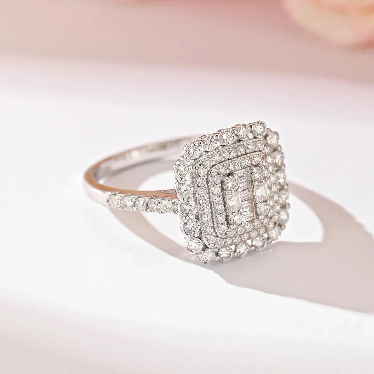 Gorgeous Moissanite Ring for Women S925 Silver Plated 18K Gold Muti Halo Diamond Luxury Wedding Party Fine Jewelry