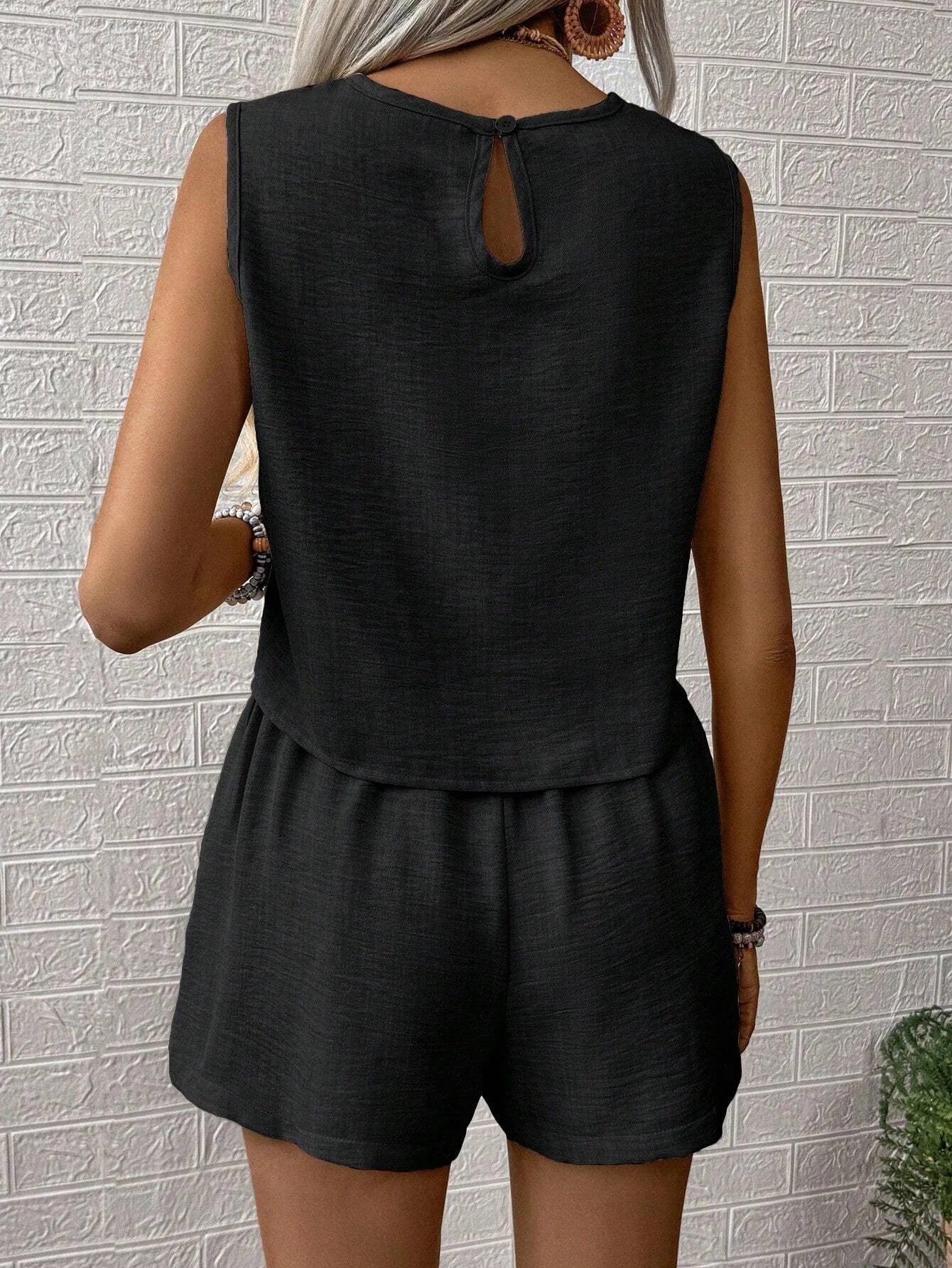 Women's Sleeveless Top & Shorts Set – Solid Color Casual Summer 2-Piece