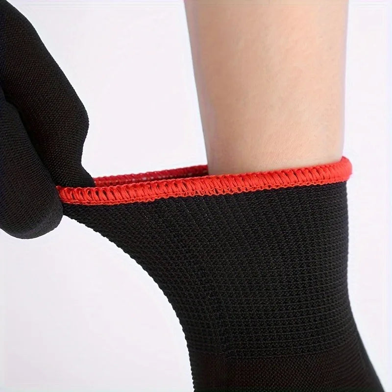 A set of breathable nylon garden work gloves, without PU coating and silicone, not waterproof, used for excavation and planting