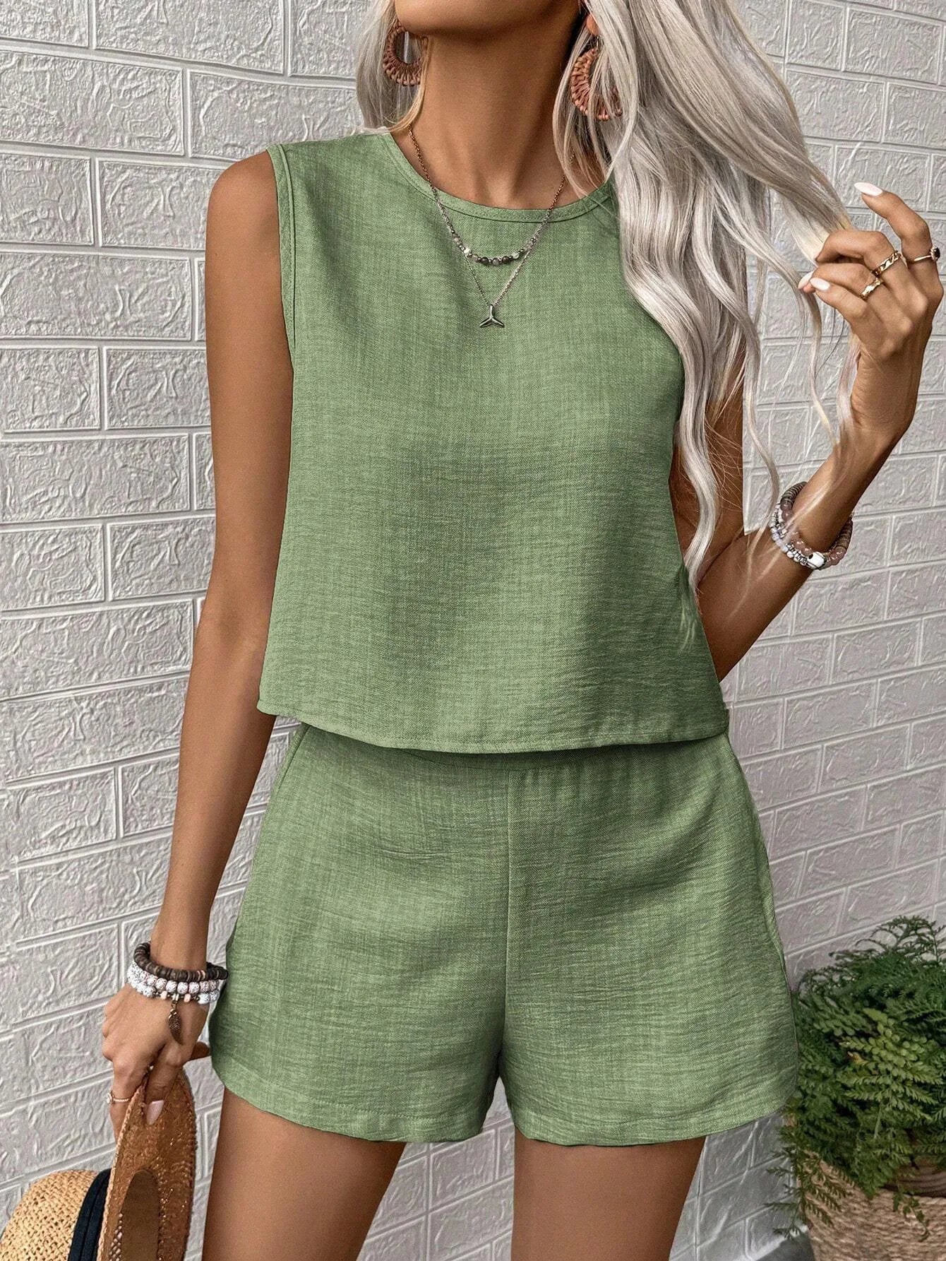 Women's Sleeveless Top & Shorts Set – Solid Color Casual Summer 2-Piece