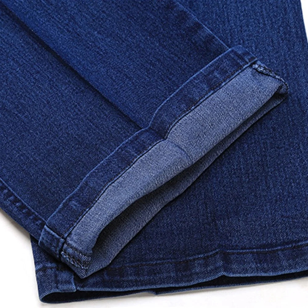 Men’s Classic Stretch Straight-Leg Jeans, Sizes 30–45
