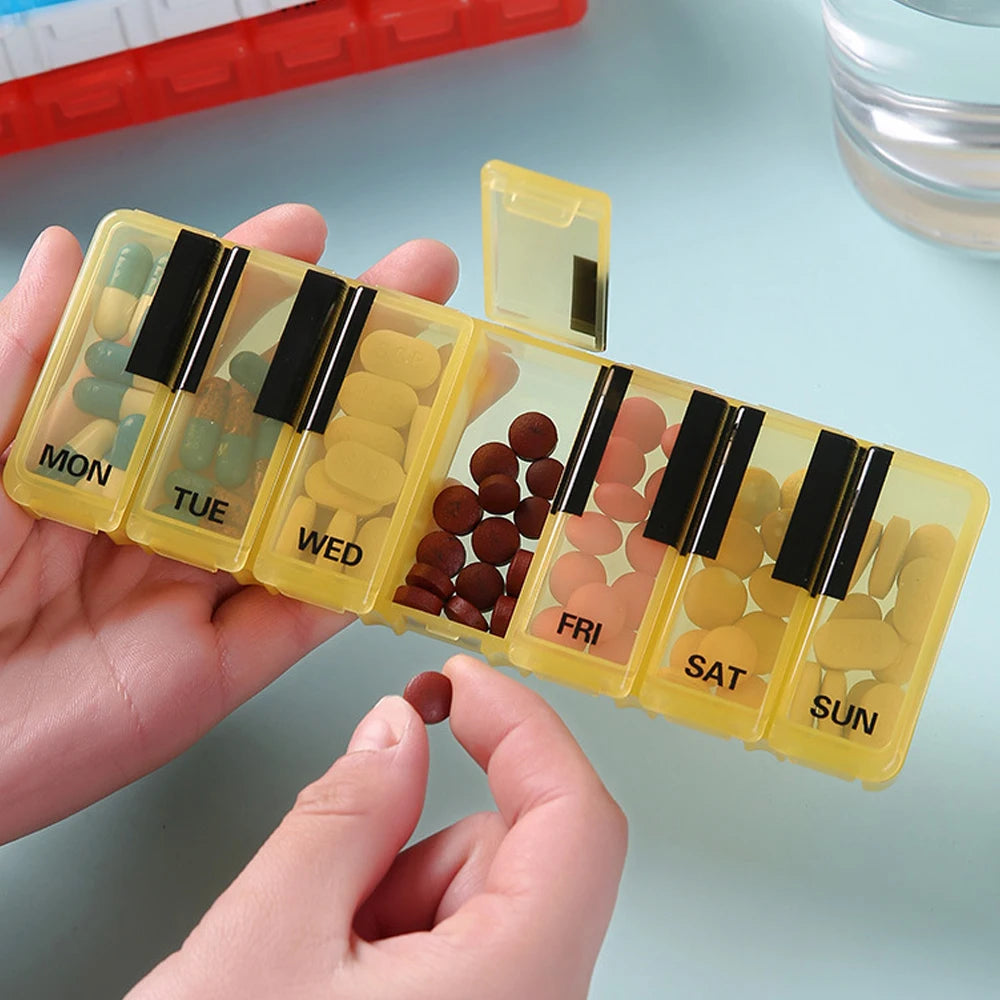 1 Pcs Pills Organizer Large, Weekly Medicine Pill Organizers, 7 Day Pills Box Cases Travel for Big Vitamin Supplements Fish Oil